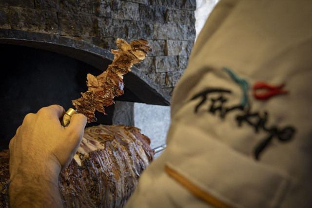 Erzurum'un tescilli cağ kebabı uluslararası gastronomi vitrininde yine zirvede - Resim: 1