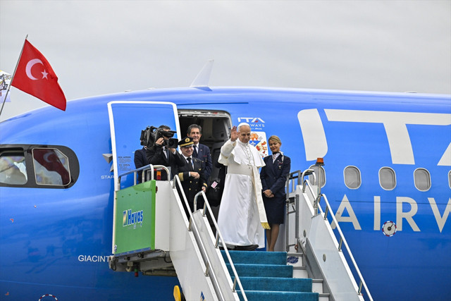 Papa 14. Leo Türkiye'den ayrıldı - Resim: 0