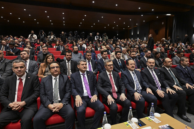 İletişim Başkanı Burhanettin Duran: Afet haberciliği salt bir gazetecilik pratiği değildir - Resim: 1