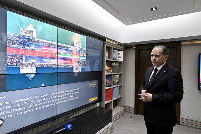 İstanbul Emniyet Müdürü Selami Yıldız, "Yılın Kareleri" oylamasına katıldı - Resim: 1