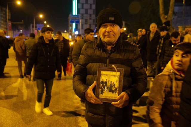 6 Şubat depremlerinde hayatını kaybedenler anıldı - Resim: 1