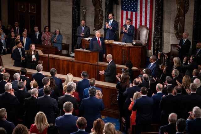 Trump'tan şaşırtan İran iddiası: İran, ABD'ye ulaşabilecek füzeler üretmeye çalışıyor - Resim: 2