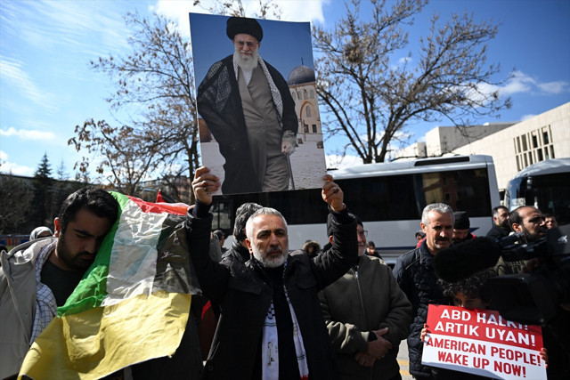 Ankara'da ABD ve İsrail'in İran'a yönelik saldırıları protesto edildi - Resim: 1