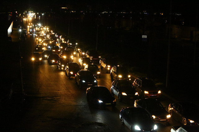 İsrail ordusu Lübnan'ı tehdit etti! Binlerce kişi kuzeye doğru göçe başladı - Resim: 1