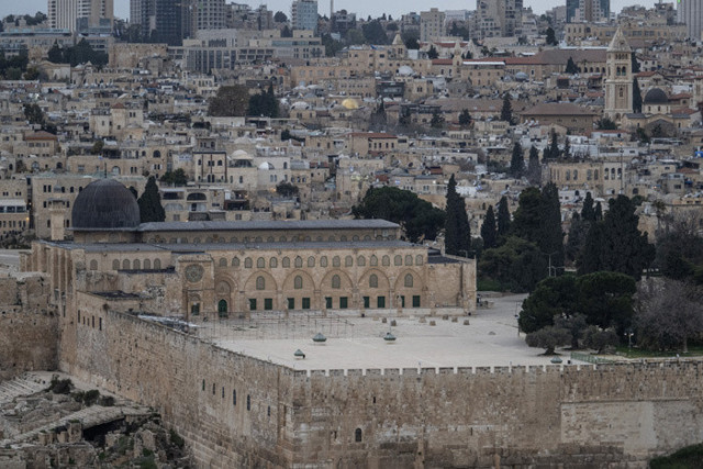 İsrail zulmü arşa çıktı! Mescid-i Aksa'da bayram namazı kılınamayacak - Resim: 0