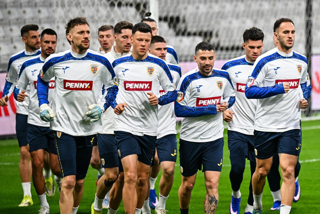 Lucescu'dan Türkiye-Romanya maçına saatler kala sürpriz karar! 4 futbolcuyu kadrodan çıkardı - Resim: 0