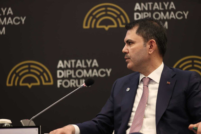 Bakan Kurum: Kimseyi unutmayan bir COP Başkanlığı sürecini yürütmek istiyoruz - Resim: 0