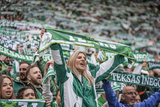 Bursaspor 1. Lig'e yükseldi - Resim: 1