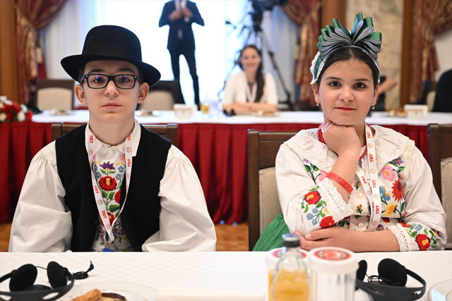 TBMM Başkanı Kurtulmuş, Meclis'te d&uuml;nya &ccedil;ocuklarını kabul etti - Resim: 2