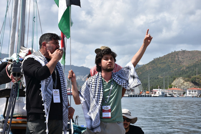 K&uuml;resel Sumud Filosu Gazze'ye gitmek &uuml;zere Marmaris'ten demir aldı - Resim: 3