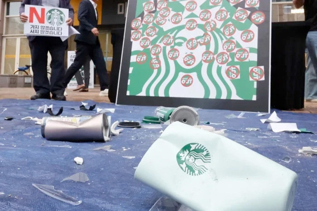 Skandal Starbucks reklamı ülkeyi karıştırdı! CEO kovuldu işin içinden yapay zeka çıktı - Resim: 1