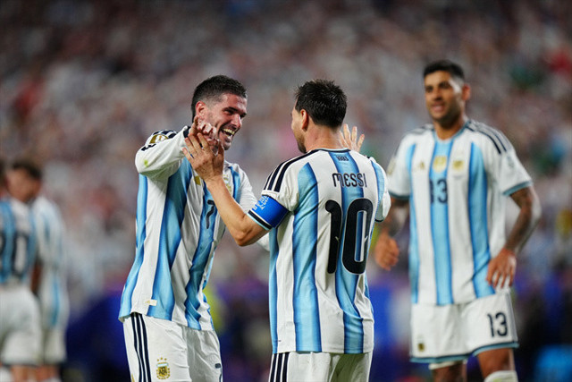 Linoel Messi ilk maçta şov yaptı Dünya Kupası tarihinin en çok gol atan iki oyuncusundan biri oldu - Resim: 0
