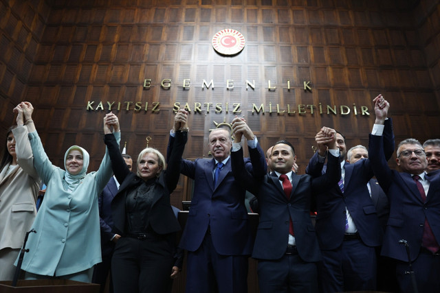 Cumhurbaşkanı Erdoğan, CHP'ye sert yüklendi: Entrika, skandal, ihanet... Ne ararsan hepsi var - Resim: 1