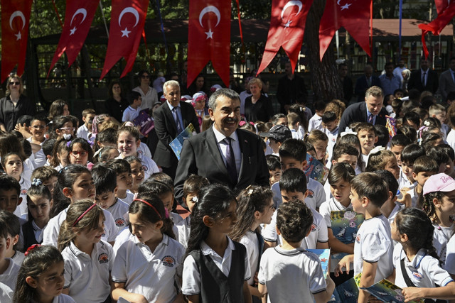 Yaz tatili başladı! Okullar 2026-2027 eğitim döneminde ne zaman açılacak? - Resim: 3