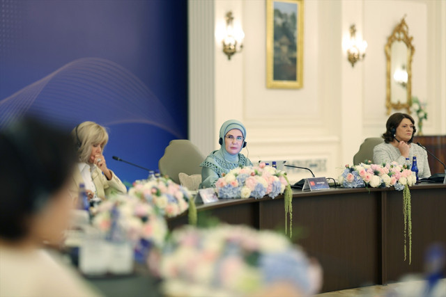 Emine Erdoğan, NATO marjında lider eşleriyle Çankaya Köşkü'nde bir araya geldi - Resim: 1