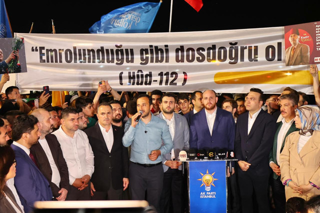 AK Parti Gençlik Kolları'ndan Ayasofya yürüyüşü - Resim: 3