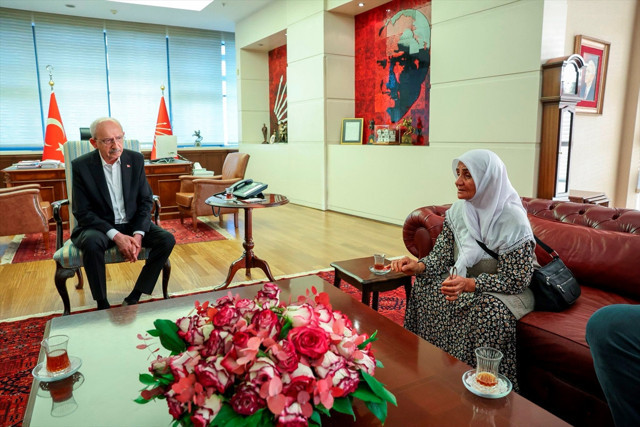CHP Genel Başkanı Kılıçdaroğlu, Narin Güran'ın ailesini kabul etti - Resim: 0