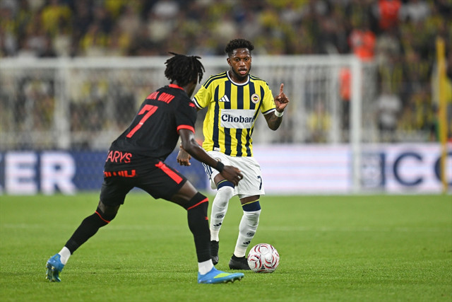 Fenerbahçe'den ayrılması bekleniyordu! İsmail Kartal o yıldız için 'kalacak' dedi - Resim: 0