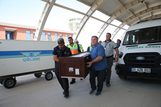 Suudi Arabistan'da &ouml;len 4 T&uuml;rk vatandaşının cenazeleri Hatay'a getirildi - Resim: 1