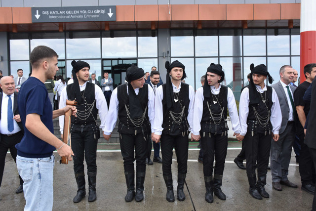 Tahran ile Trabzon arasında direkt uçuş seferleri başladı - Resim: 1