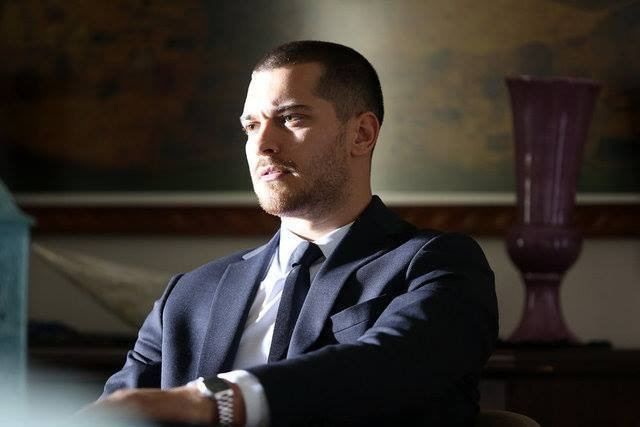 Çağatay Ulusoy paylaştı İnstagram çıldırdı! - Resim: 3