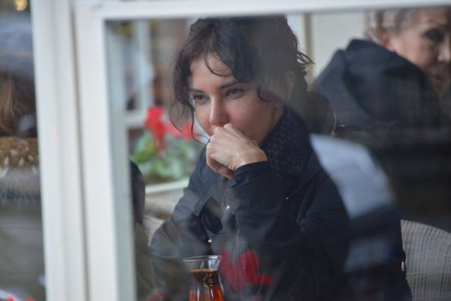 Hande Ataizi saç ektirdi - Resim: 4