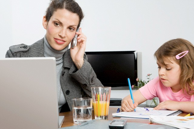 Memurlara yarı zamanlı çalışıp tam maaş hakkı! - Resim: 1