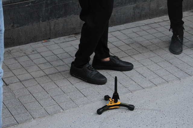 Koray Avcı "Geldiğim yeri unutmadım" dedi ve İstiklal'de.. - Resim: 2