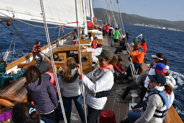 Muğla'da kadınlar halat çekip dümen çevirdi  - Resim: 2