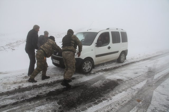Yurttan ilk kar manzaraları gelmeye başladı - Resim: 2