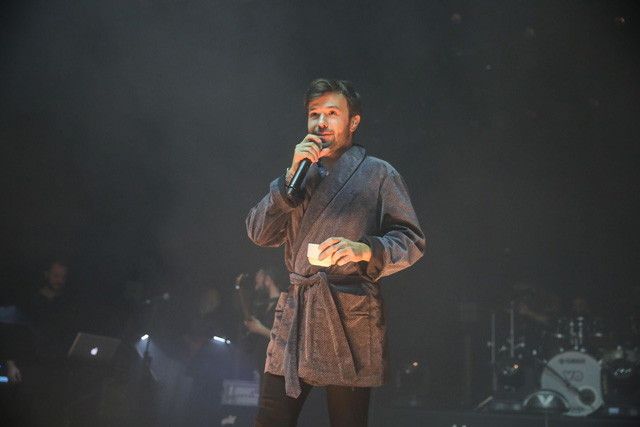 Yalın'dan Cem Yılmaz'a cevap geçikmedi "Zalim" - Resim: 3