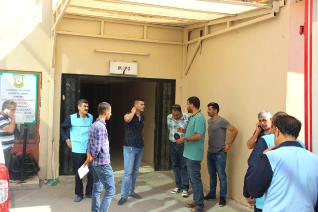 Ölen kardeşinin yüzünü son kez görmek istedi şoka girdi - Resim: 1