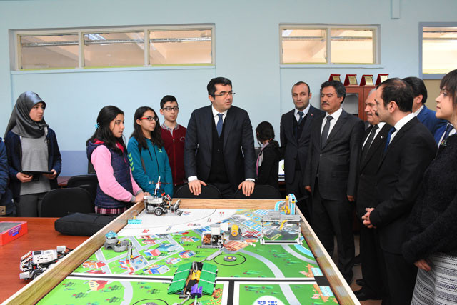 Gümüşhane'de çocuklar hem kodluyorlar hem oynuyorlar - Resim: 1