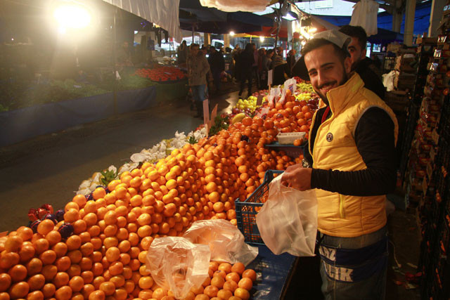 İşte mandalinacı Veysel'in rekor kıran ilk klibi - Resim: 3