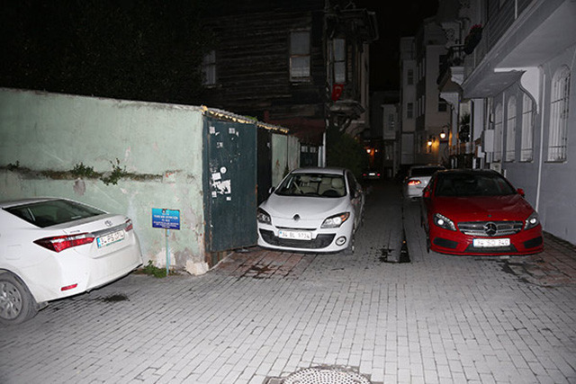 Ünlü oyuncu yakalanmamak için depoda saklandı - Resim: 4