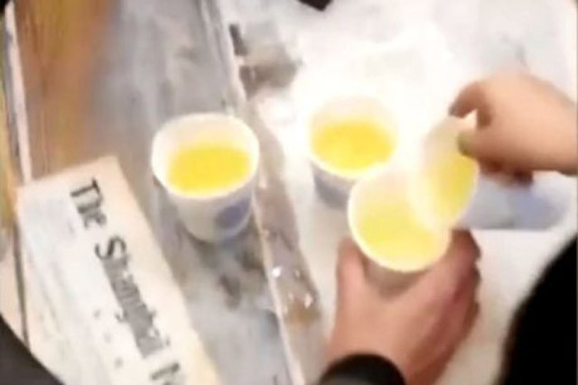 Çalışanlarına zorla idrar içirdiler! Çin'de yaşanan iğrenç olaya tepki yağdı - Resim: 3