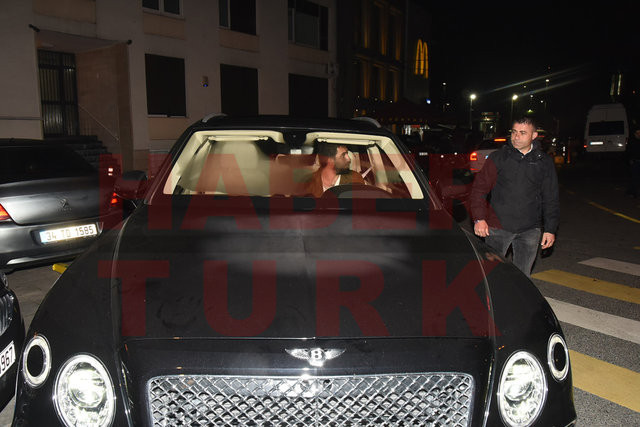 Yok artık Arda! Arkadaşları sahada o masada! - Resim: 1