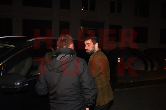 Yok artık Arda! Arkadaşları sahada o masada! - Resim: 2