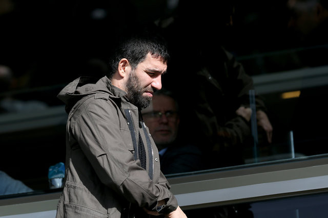 Yok artık Arda! Arkadaşları sahada o masada! - Resim: 3