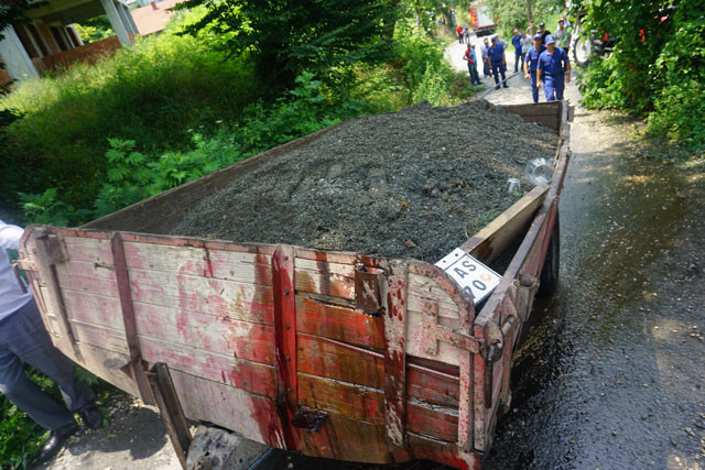 Feci kaza! Şaha kalkan traktörün altında buldular - Resim: 4