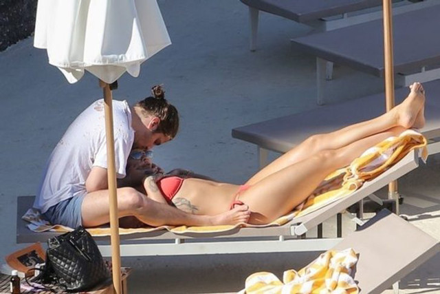 Dünyaca ünlü şarkıcının bu görüntüsü olay oldu - Resim: 3