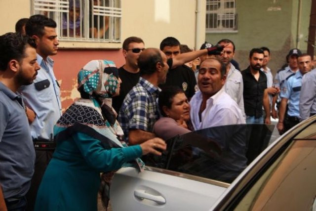 Suriyeliler düğünü bastı! - Resim: 1