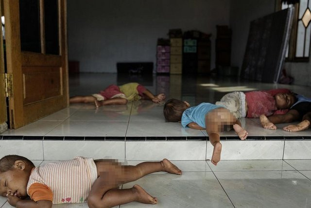 Akıl hastanesinde şok görüntüler! - Resim: 4