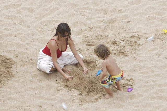 Kilolarından kurtulamayan bu ünlü kim? - Resim: 4