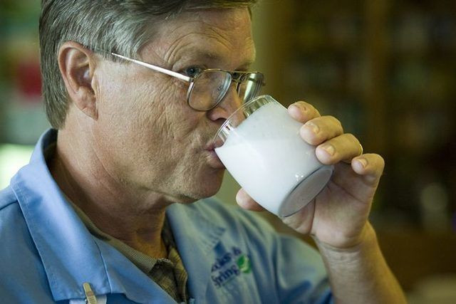 16 yıldır Alzheimerlı olan eşini bakın nasıl tedavi etti - Resim: 1