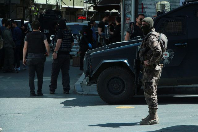 Okmeydanı'nda terör operasyonu! TEM kuş uçurmadı - Resim: 3