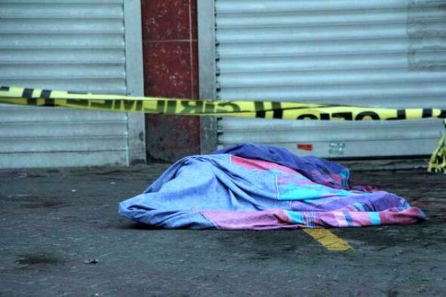 Bir babanın en acı anları! Kaldırıma çöküp uzun süre gözyaşı döktü - Resim: 2