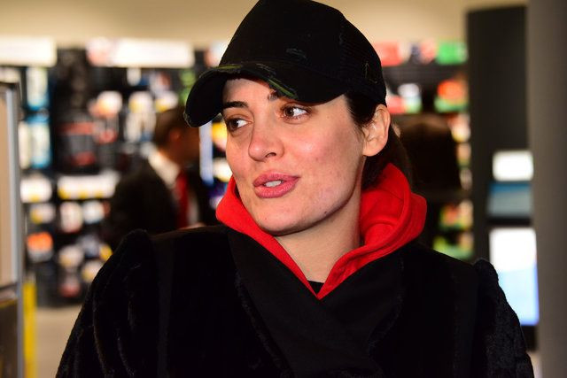 'Nefes alsın yeter' açıklaması olay oldu İrem Sak makyajsız yakalandı - Resim: 2