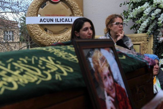 Acun Ilıcalı'nın acı günü! Yengesi Olcay Ilıcalı hayatını kaybetti! - Resim: 1