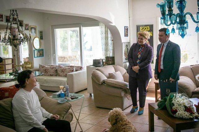 Yeşilçam'ın efsane oyuncusu Fatma Girik Bodrum'da korona virüs önlemi aldı! - Resim: 2